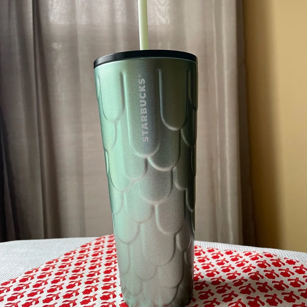 Starbucks 2022 Stainless Steel Mermaid Scales Venti 24 oz Tumbler Green NWT